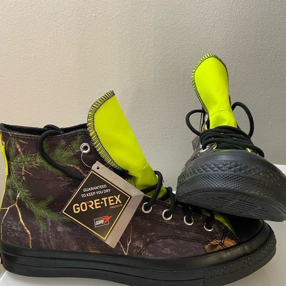 NWOB Converse Chuck Taylor Gore-Tex HI Shoes - Men | Size: 11 | Camo/Hunting - Picture 2 of 5